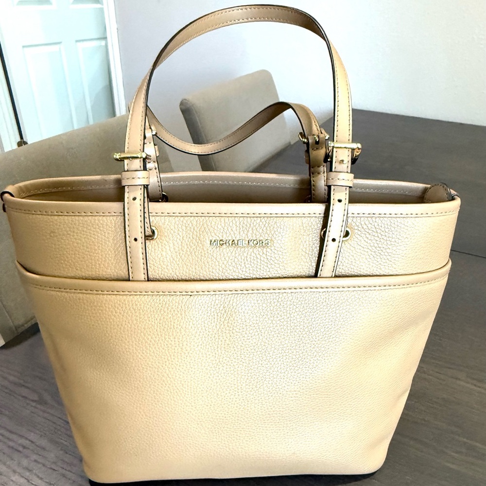 Michael Kors Beige Leather Tote